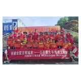 怀化市开展“小手牵大手 朝着文明走”文明交通劝导志愿服务活动