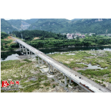 麻阳：岩拖公路进展有序