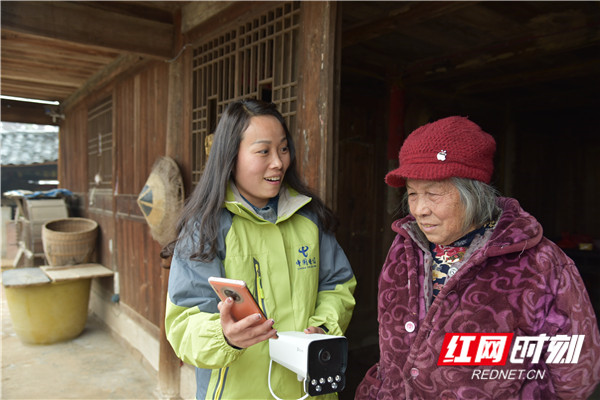 中国电信“天翼看家”监控功能，让家里的情况“掌握”在手，守护平安。.JPG