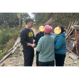 辰溪：“找到了！老人平安！”