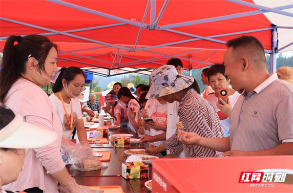 会同手工柴火月饼受欢迎.png