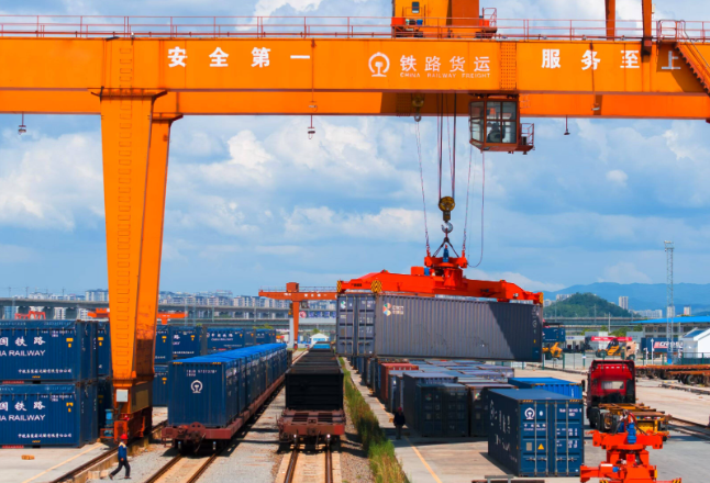 陆港为媒 创新为翼 怀化工商联创新实践成果获评全国大奖