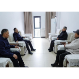 怀化师专：著名灵长类专家龙勇诚教授返校参观交流