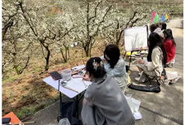 近万亩梨花作课堂！怀化学院62名师生把写生课上到乡村振兴一线
