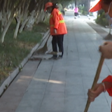 二十大精神在基层丨中方县环卫工人：平凡岗位扮靓洁净家园