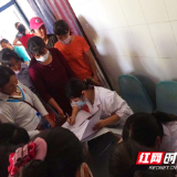 武冈：“两癌”筛查进农村 志愿服务暖人心