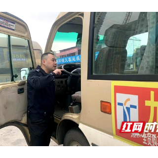 双清交警持续开展重点车辆道路交通安全隐患排查整治工作