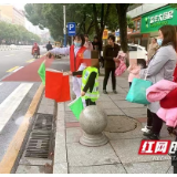 邵阳市妇幼保健院开展残疾儿童文明交通志愿者体验活动