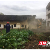 新邵严塘镇：扎实推进空心房拆除，为美丽乡村“腾地”