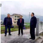 洞口：艾方毅节前开展巡河工作