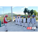 国网新邵县供电公司：不惧高温   密林行走