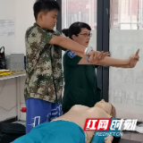 邵阳市中心医院机关后勤党总支第五党支部开展“救在身边——急救知识进万家”主题党日活动