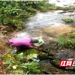 新宁县黄金瑶族乡：常态化整治河道环境，维护瑤乡绿水青山