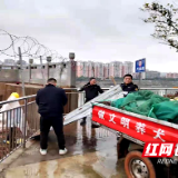 大祥区城西街道：拆除河道口乱搭建棚子