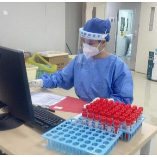 邵阳市中医医院唐秀萍：一再推迟的婚纱照