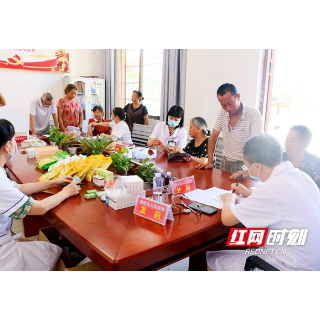 隆回县人民医院至山界回族乡民族村进行结直肠癌免费筛查及义诊活动