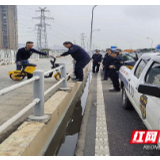 @共享单车拍了拍您，邀您“骑”力整治共享单车，让文明“归位”