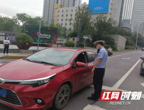 情报引领,精准打击,芙蓉交警一个月查获84辆逾期未年检车辆