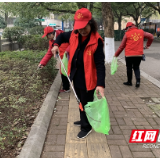 “小红帽”守护湖水绿 保卫美好家园