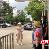 一线战疫 党旗飘扬 | 龙马社区：打造疫情防控“安全墙”