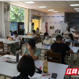 戴口罩、隔位就坐、测温扫码……芙蓉区多措并举筑牢文化场所防疫防线