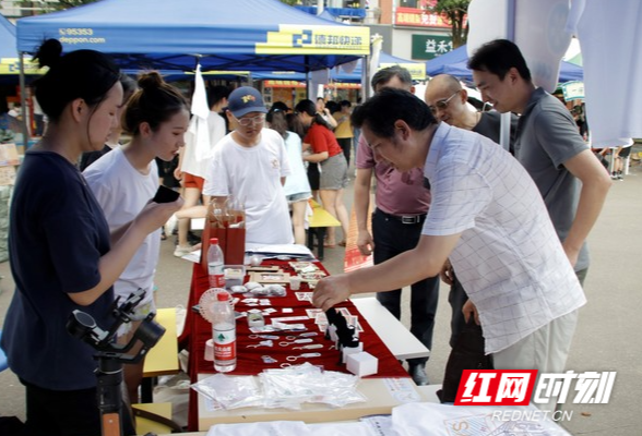 “云·红色一师”第三届湖南第一师范学院红色文创市集成功举办