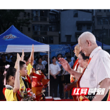 百岁古樟树下，一场生动的党史学习教育吸引600余居民参加