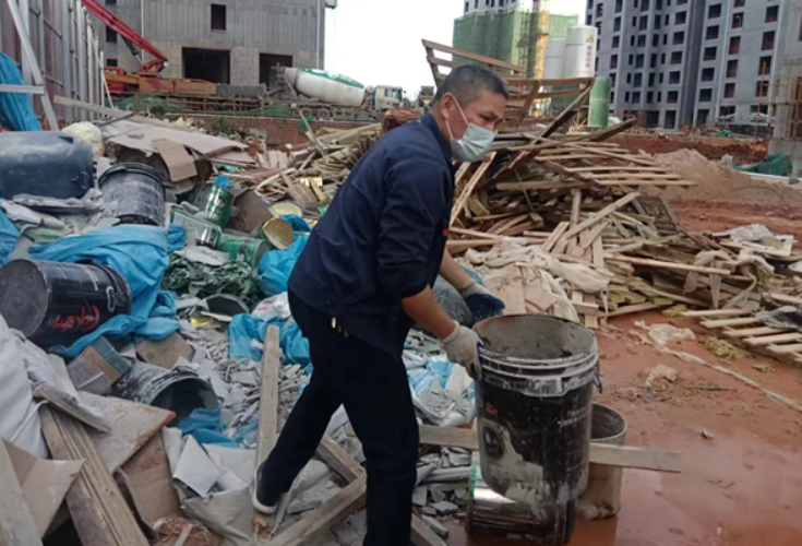 开展“利剑行动” 擦亮低碳环保色