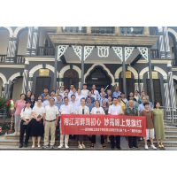 寻红色印记 筑精神堡垒