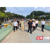 推动法治护绿  共谋青山绿水