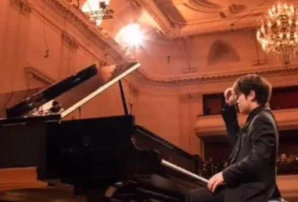 未来可期！吉首少年饶灏成为中国唯一晋级18届肖邦国际钢琴比赛第三轮选手