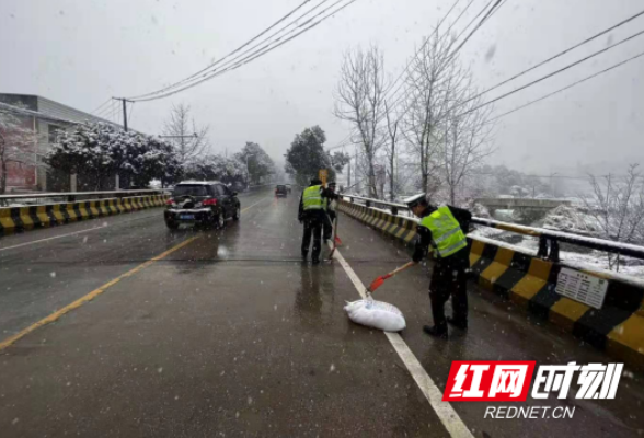 浏阳葛家镇：大雪来袭  启动气象灾害应急响应 