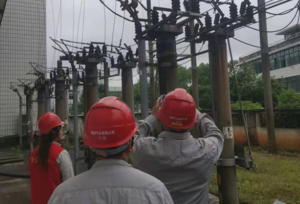 国网宁乡市供电公司： 你高考，我保电！做好电力“陪考人”！