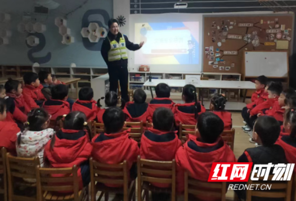 长沙：交通安全教育从娃娃抓起