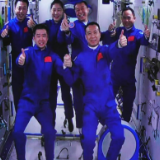 海外网评：“太空会师”，中国飞天梦永无止境