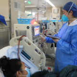 新华全媒+|心血管病患者感染新冠病毒后,如何科学应对?