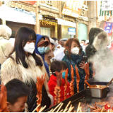 奋进的春天|高原烟火气中潜藏的消费复苏