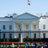 像对待“从属国”那样对中国?美国“愚蠢而狂妄”