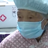 焦点访谈：十年·答卷 一切为了人民的健康