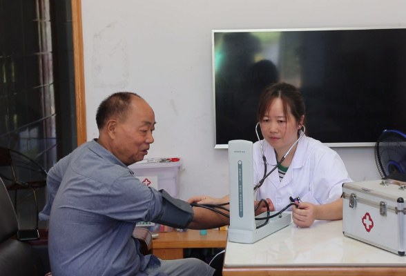 湖南人的“心里画”丨常德鼎城：小病不出村，医疗在基层