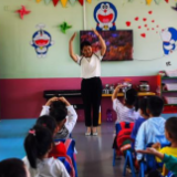 新华全媒+书特写：一个乡村教育世家的别样中秋节