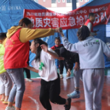 新华全媒+丨泸定地震灾区安置点的“临时老师”