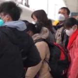 热评丨各地疫情稳步下降 背后是这样一张防护网