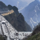 “春节游”火爆 多地积极探索新措施为国内旅游业持续复苏增长“加油”“疏堵”
