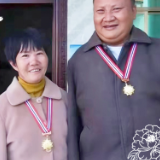 开学第一课：“五个一百”汇聚向上的蓬勃力量