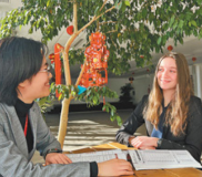 “将匈中两国的友谊继续传承下去”