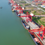 央视快评丨在新征程上作出无负时代、无负历史、无负人民的业绩