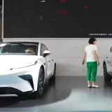 焦点访谈丨能源换“新” 弯道超“车”