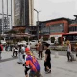 成都街头走一走~大运会版Citywalk巴适得板！
