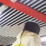 长沙地铁内拟设置自动口罩贩卖机